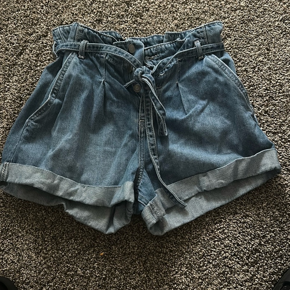 Holster curvy ultra high rise mom short.